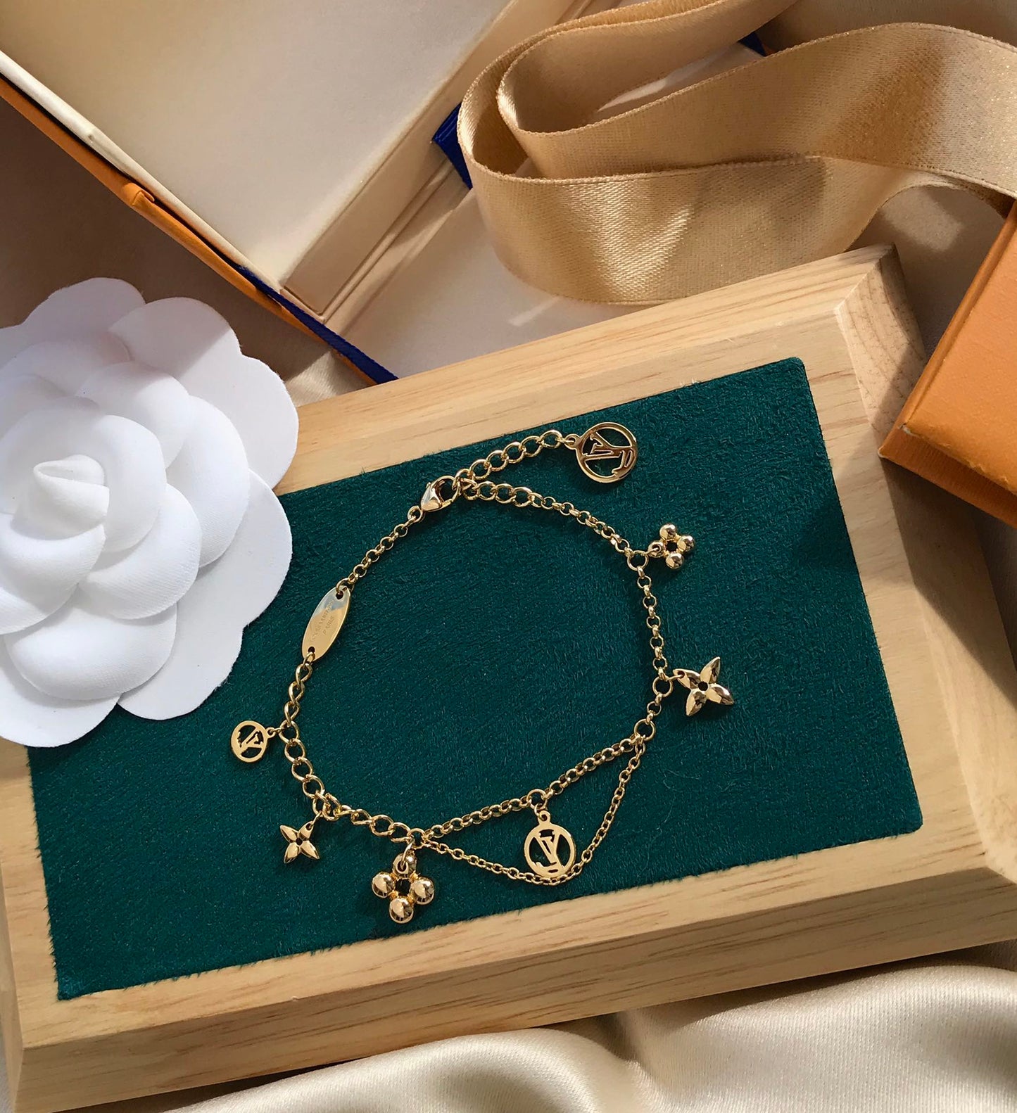 [Rose Tomorrow]BLOOMING PINK GOLD MOP BRACELET