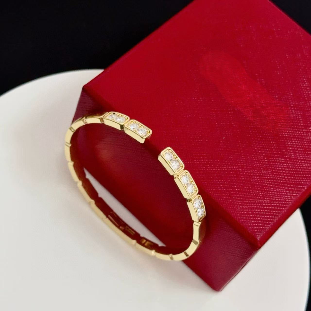 [Rose Tomorrow jewelrys]LOVE DIAMOND OPEN  BRACELET
